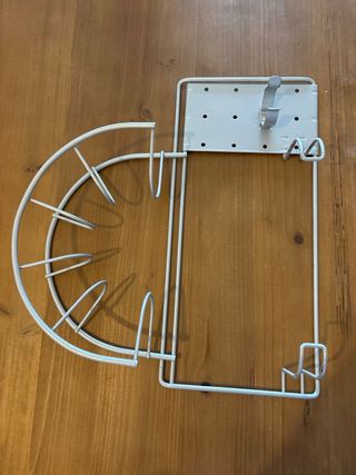 Organizador de metal para aspiradora