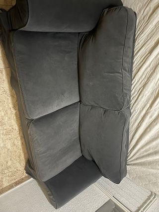 Sofá IKEA EKTORP 2 plazas, menos de un año de uso