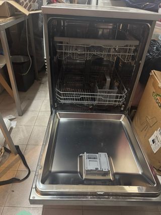 Lavavajillas LG moderno