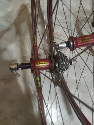 Llantas Mavic Helium