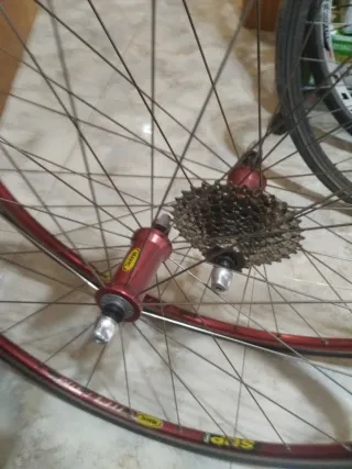 Llantas Mavic Helium