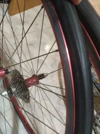 Llantas Mavic Helium