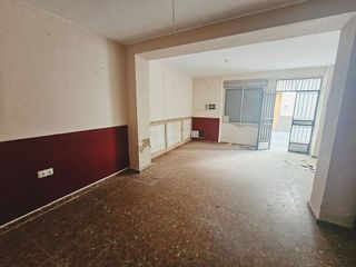 Local comercial en venta en Cabra