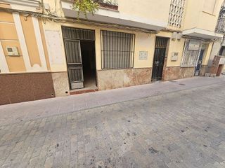 Local comercial en venta en Cabra