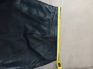 Falda de piel negra talla 42