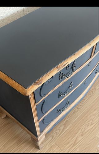 Comodino in legno grigio e marrone