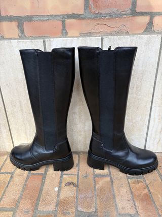 Stivali alti in pelle neri