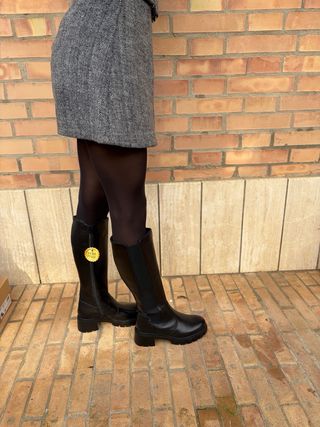 Stivali alti in pelle neri