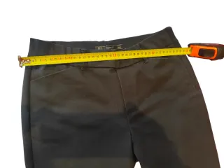 Pantalón recto de Zara