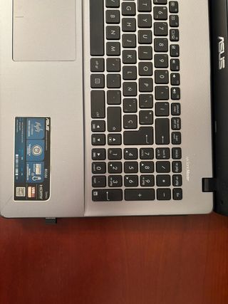 Portátil Asus R510JF i7 / 8GB RAM / SSD 512GB