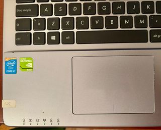 Portátil Asus R510JF i7 / 8GB RAM / SSD 512GB