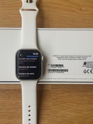 Apple Watch Series 8 41mm con correas