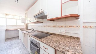 Piso en venta en San Roc - El Remei en Badalona