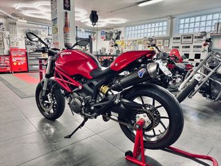 Ducati Monster 796, 18 mil kilómetros.