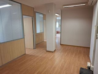 Oficina en alquiler en El Barral Ferial en Coslada