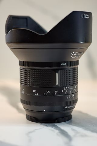 Irix 15mm f/2.8 para Canon RF