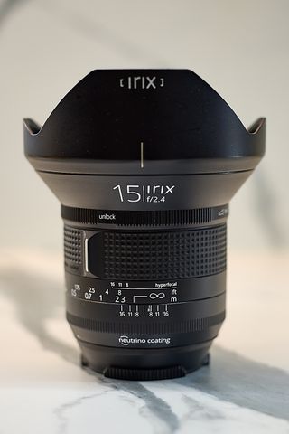 Irix 15mm f/2.8 para Canon RF