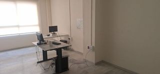 Oficina en alquiler en Carranque - Haza Cuevas en Málaga