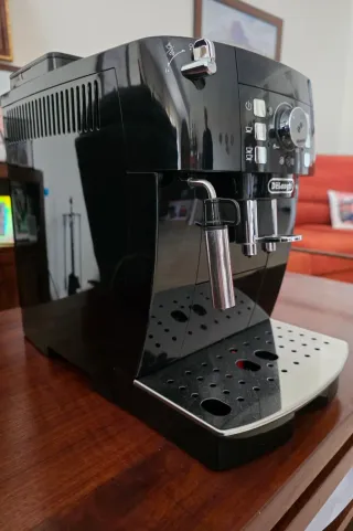 Cafetera Delonghi Magnifica S