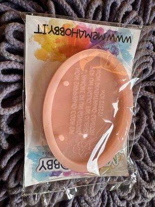 Stampo in silicone ovale artigianale