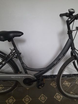 Bicicleta urbana gris City 30
