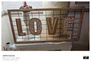 Cuadro decorativo LOVE madera y metal