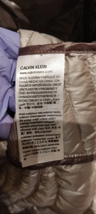 Plumífero mujer Calvin Klein Dorado.