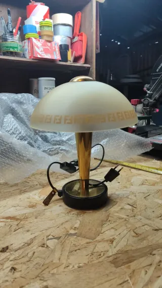 Set 2 lampade da tavolo e piantana