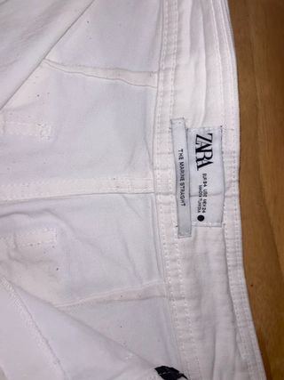 Pantalón vaquero Zara T34