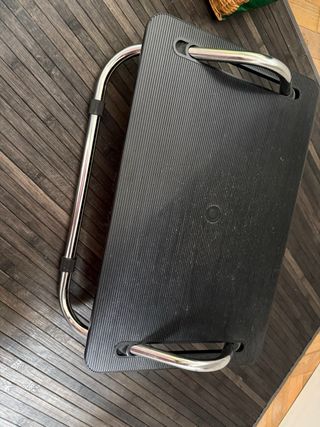 Reposapiés ikea negro