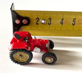 Tractor Anguplas Mini Cars 25 1:86 Rojo