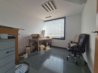 Nave industrial en venta en Ciudad de Asís en Alicante