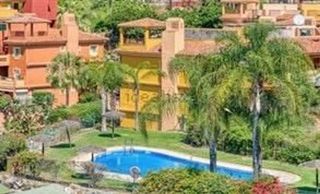 Piso en venta en Cabo Pino - Reserva de Marbella en Marbella