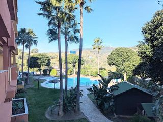 Piso en venta en Cabo Pino - Reserva de Marbella en Marbella