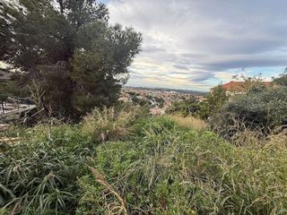 Terreno en venta en Eixample Residencial en Roda de Barà