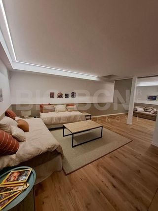 Casa adosada en alquiler en Finestrelles en Esplugues de Llobregat