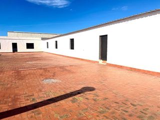 Local comercial en alquiler en Vistahermosa en Alicante