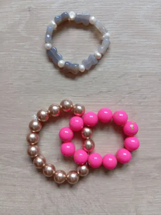 Lote Bisutería Pulseras y Colgantes