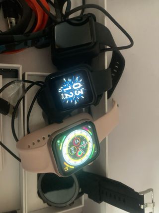 Lote de 4 relojes inteligentes