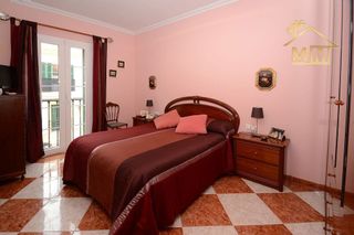 Casa adosada en venta en Castell (Es)