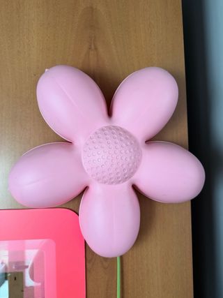 Lampada da parete Ikea fiore rosa con lampadina