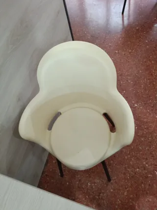 Mesa y Sillas para café