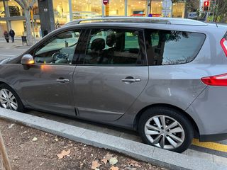 Renault Grand Scenic 2013