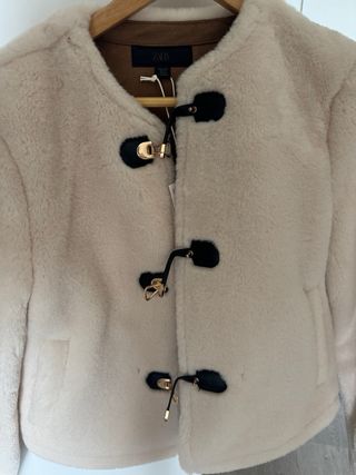 Chaqueta pelo Zara beige nueva