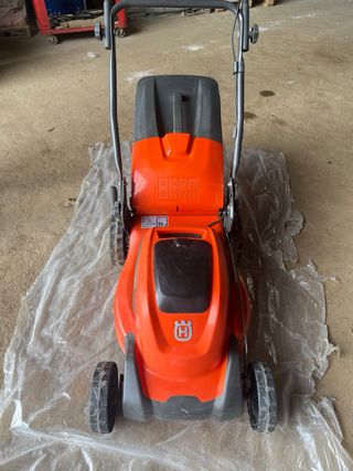 Cortacésped Husqvarna LC141Li bateria Kit Completo