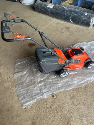 Cortacésped Husqvarna LC141Li bateria Kit Completo