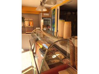 Local comercial en venta en Castell (Es)