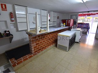 Local comercial en venta en Castell (Es)