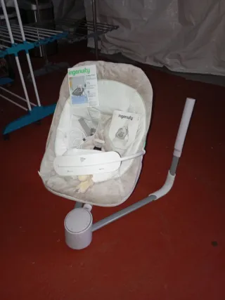 Mecedora Ingenuity para bebé