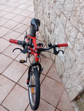Bicicleta Infantil Btwin 20 Pulgadas Roja